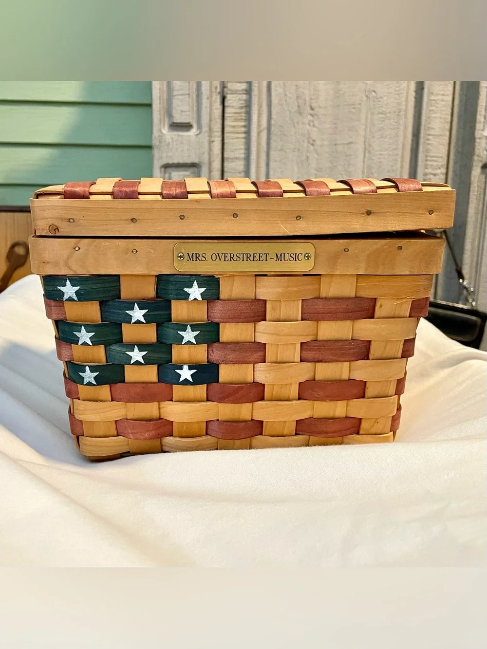 Vintage American Flag Basket with Handle -American Flag Motif on front of basket